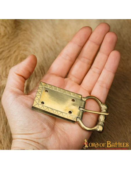 Hebilla y terminación medieval para...