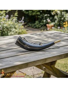 Vikingebigul af oksehorn model Gjallarhorn