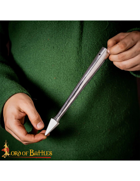 Triangulær middelalder spids (24,1 cm)