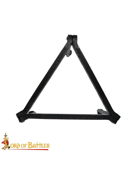 Mittelalterliches Dreibein für Feuer...