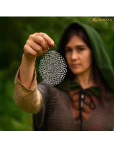 Robuster Schlüsselanhänger aus Stahl-Maille (18x18 cm)