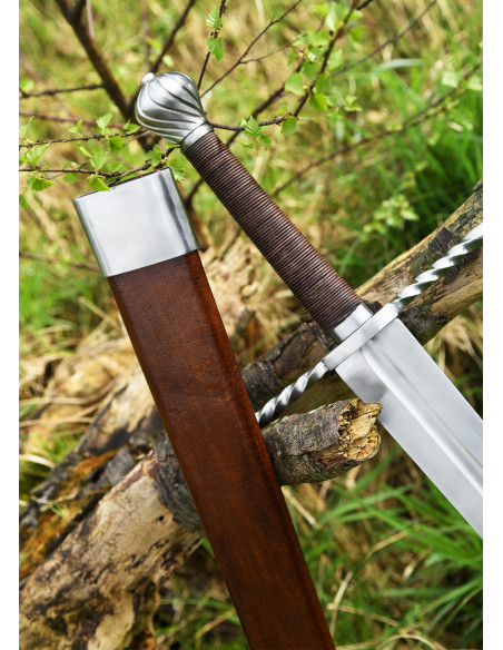 Espada Bastarda con vaina, funcional