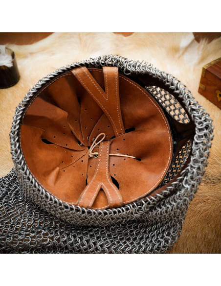Vikinger Helm mit Kettenhemd (16 g.)