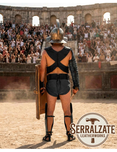 Justerbar læder gladiator brystplade...