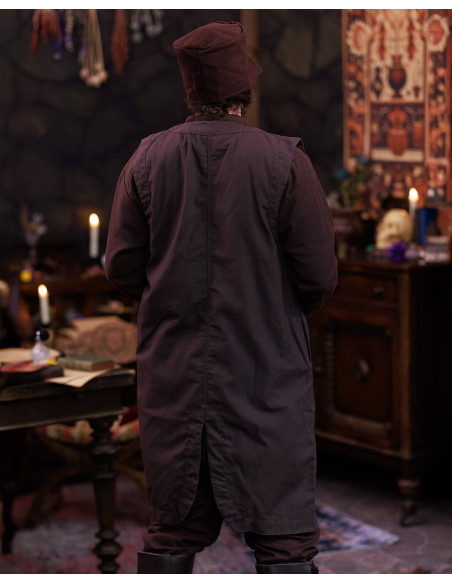 Langärmlige mittelalterliche Weste...