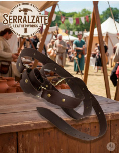 Mittelalterlicher Gürtel mit Schwerttragehilfe, braun