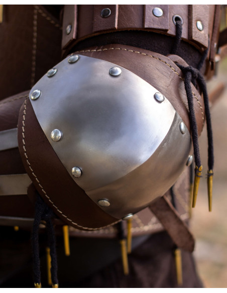 Mittelalterlicher Ellbogenschutz...