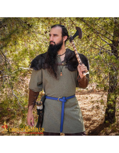 Handgesmede Viking bijl met leren hoes