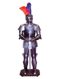 Armadura medieval con espada