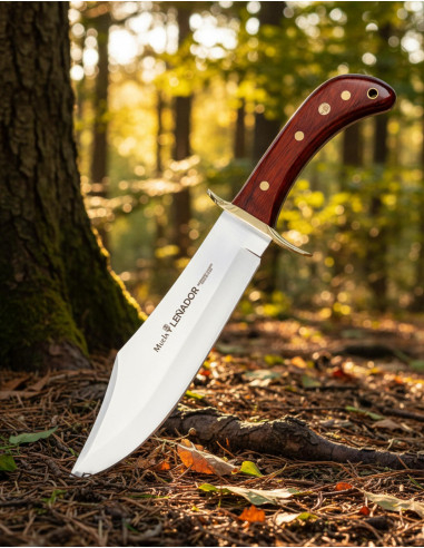 Avontuurlijke mes Muela model Houthakker, met hoes en etui