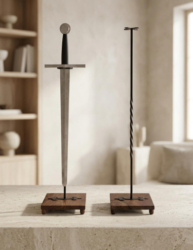 Vertikale Halterung für Schwert