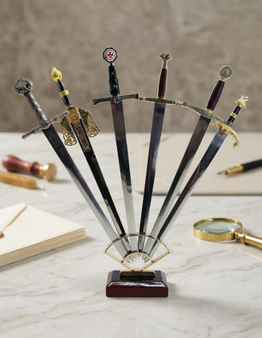 Juego medieval (1) de 6 abrecartas espadas históricas