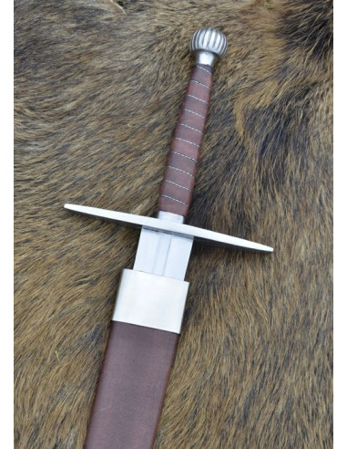 Langes mittelalterliches Schwert mit Scheide, funktionstüchtig