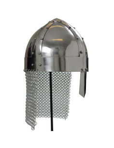 Wikingerhelm mit Kettenhemd