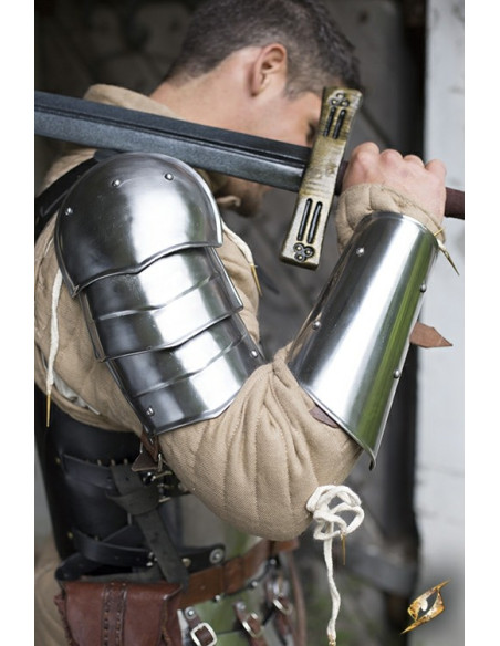 middelalderlige skulderpuder