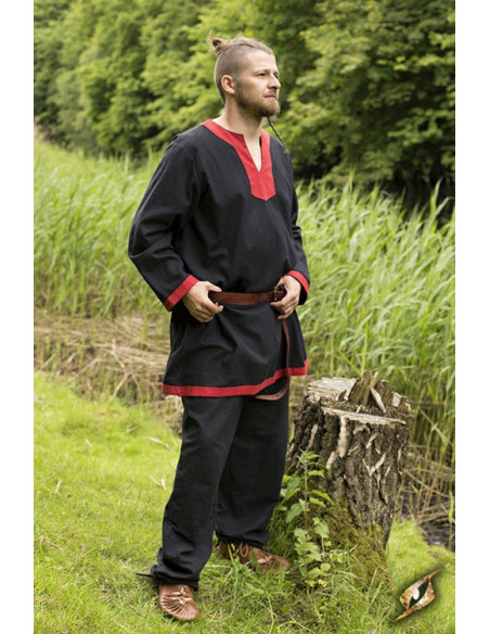 Epische mittelalterliche Tunika