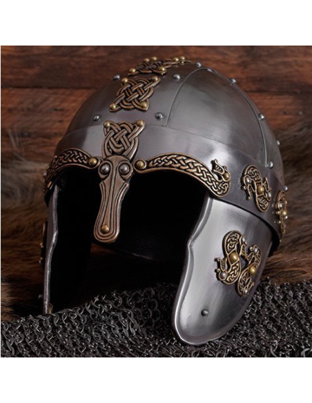 Nordischer Drachenhelm