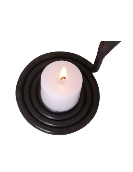 Candelero forjado a mano