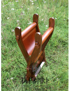 mittelalterlicher Stuhl 2