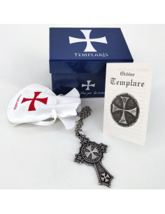 Templar Cross vedhæng med kæde