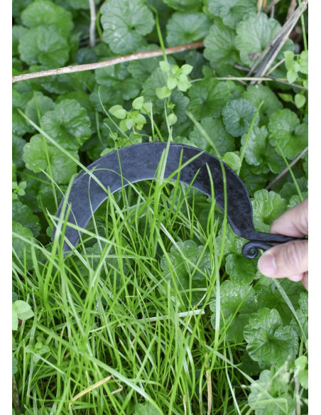 Mittelalterliche Sichel aus geschmiedetem Stahl