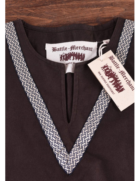 Ailrik braune mittelalterliche Tunika