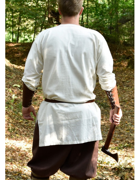 Witte middeleeuwse tuniek, Gunther