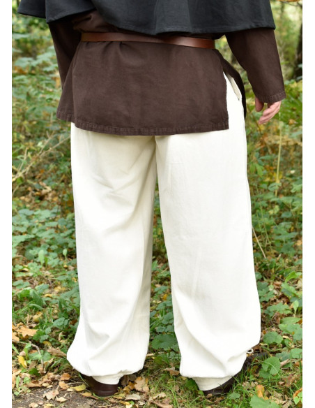 Pantalones medievales anchos, Hermann