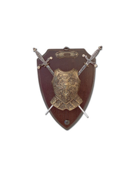 Rüstung mit Schwertern und Kürass