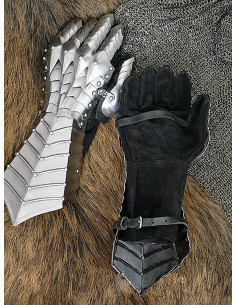 Bewegliche mittelalterliche Panzerhandschuhe, 1,3 mm Stahl. 2