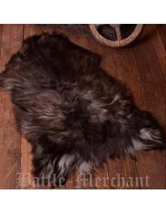 Natürlich meliertes nordisches Schaffell, 110 cm.