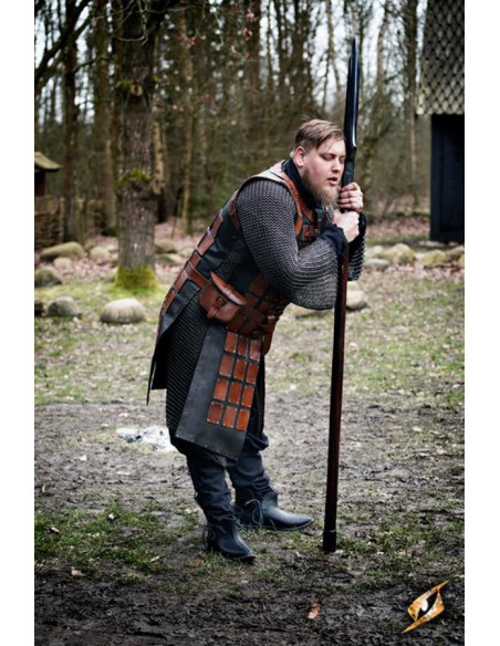 Lange middeleeuwse lederen brigantijn