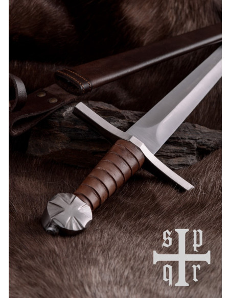 Templar kampdolk, med skede