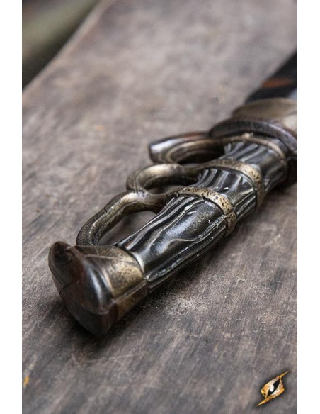 Sable Pirata Battleworn, LARP