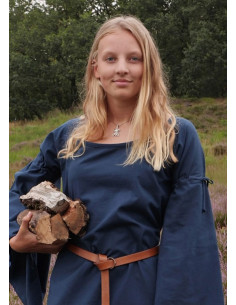 Middelalderlig kjole kvinde Burglinde blå trompetærmer 2