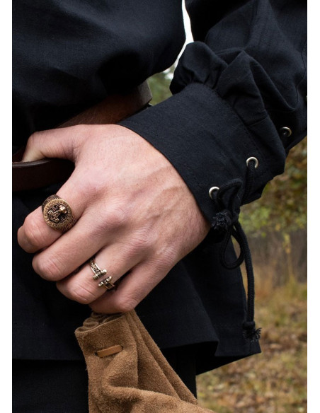 Camisa medieval negra con lazos...
