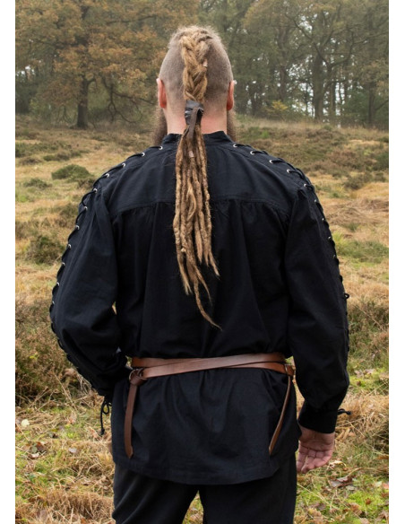 Sort middelalderskjorte med bindebånd...