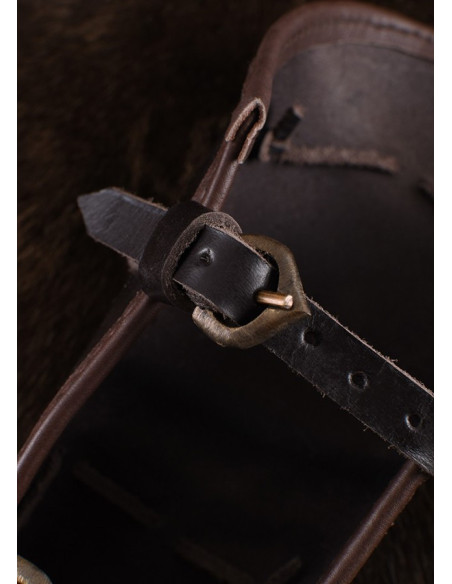 Met metaal verstevigde leren armband