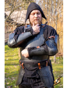 Middeleeuwse armbeschermers, zwarte afwerking 2