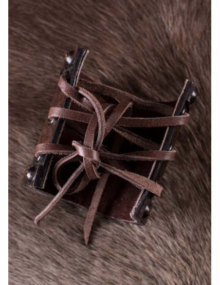 Pulsera vikinga de cuero con Trisquel