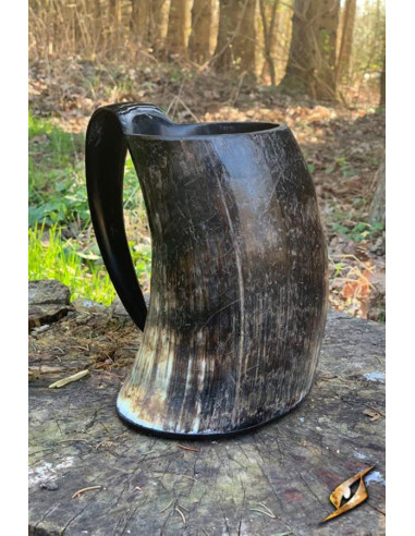 Pitcher of the Barbarians 1L, donkere afwerking