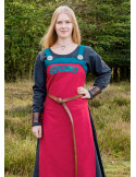 Hilja rød vikingeforklædekjole med broderi
