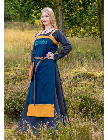 Hilja blå vikingeforklædekjole med broderi