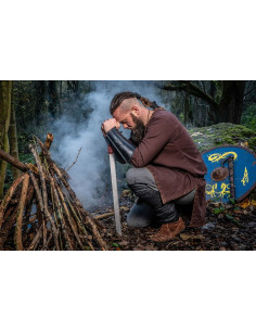 Viking tuniek met Erwin borduursel, donkerbruin 2