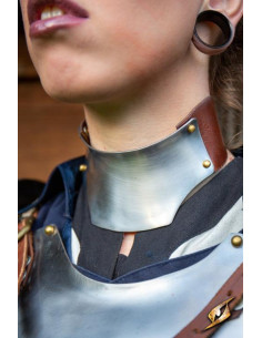 Renegade Adventurer Gorget, polierte Oberfläche