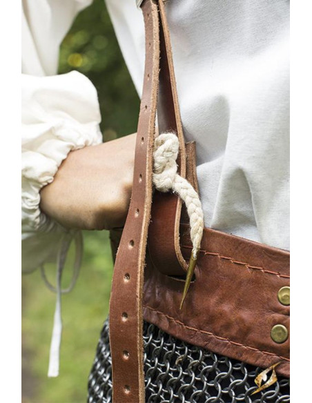 Falda medieval de cota de malla