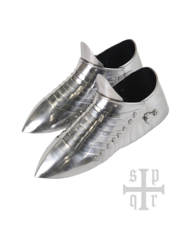 Escarpes medievales de metal, S. XIV