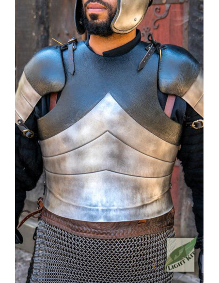 Coraza medieval de los...