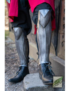 Greaves of the Palace Guards fra Epic Armory