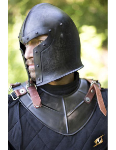 Einfacher mittelalterlicher Drake-Kragen, epische dunkle...